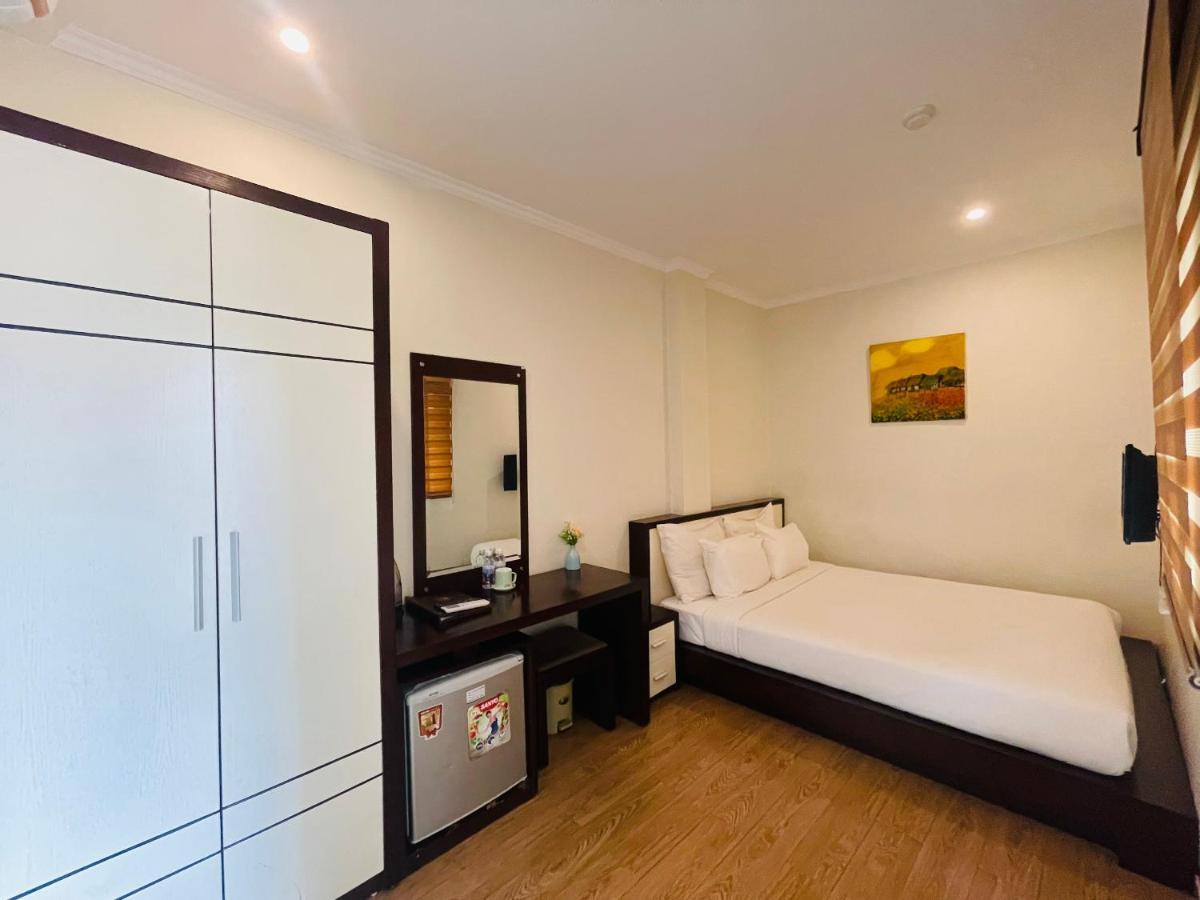 Rising Dragon Hotel Hanoi Bagian luar foto