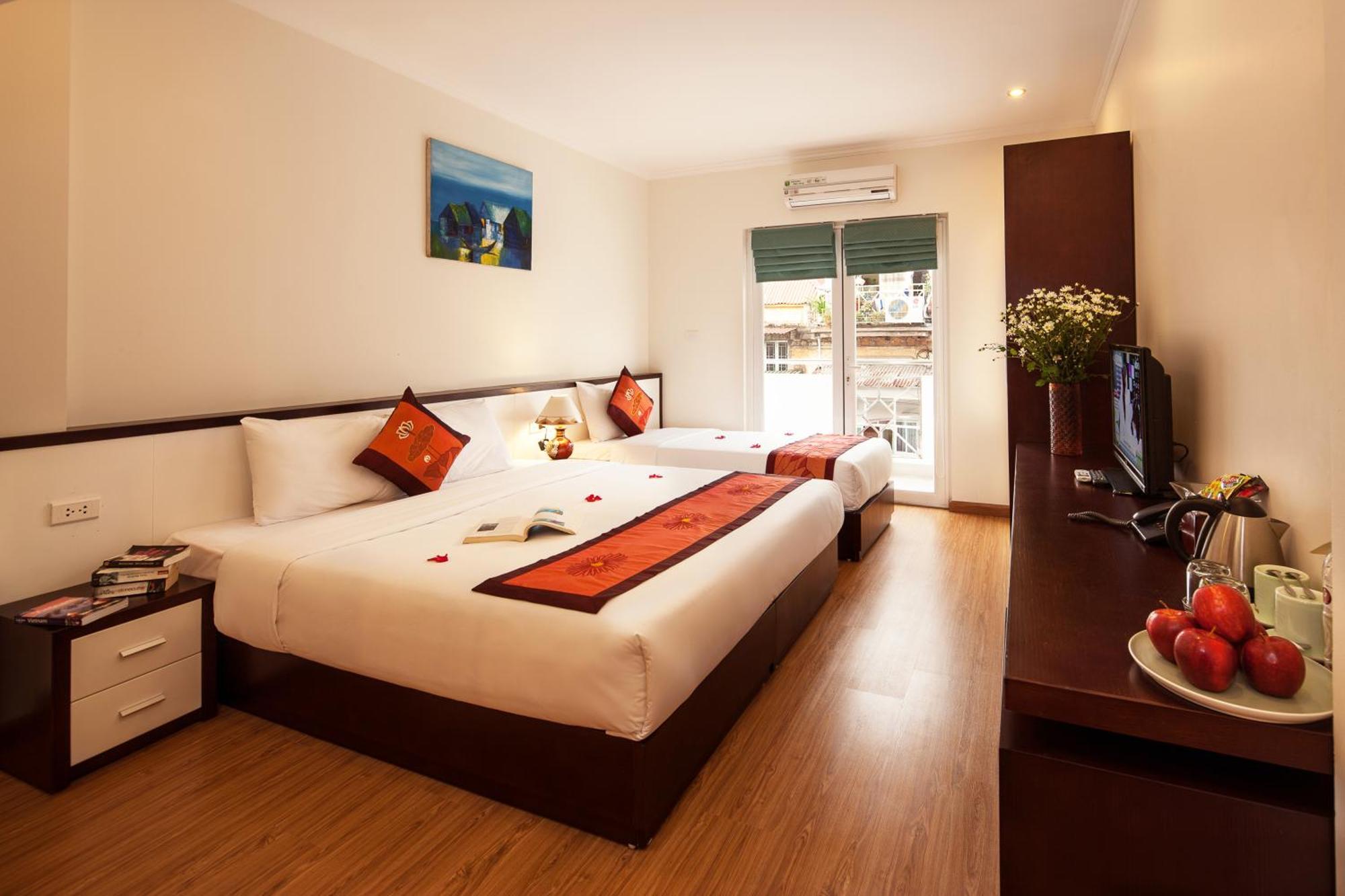 Rising Dragon Hotel Hanoi Bagian luar foto