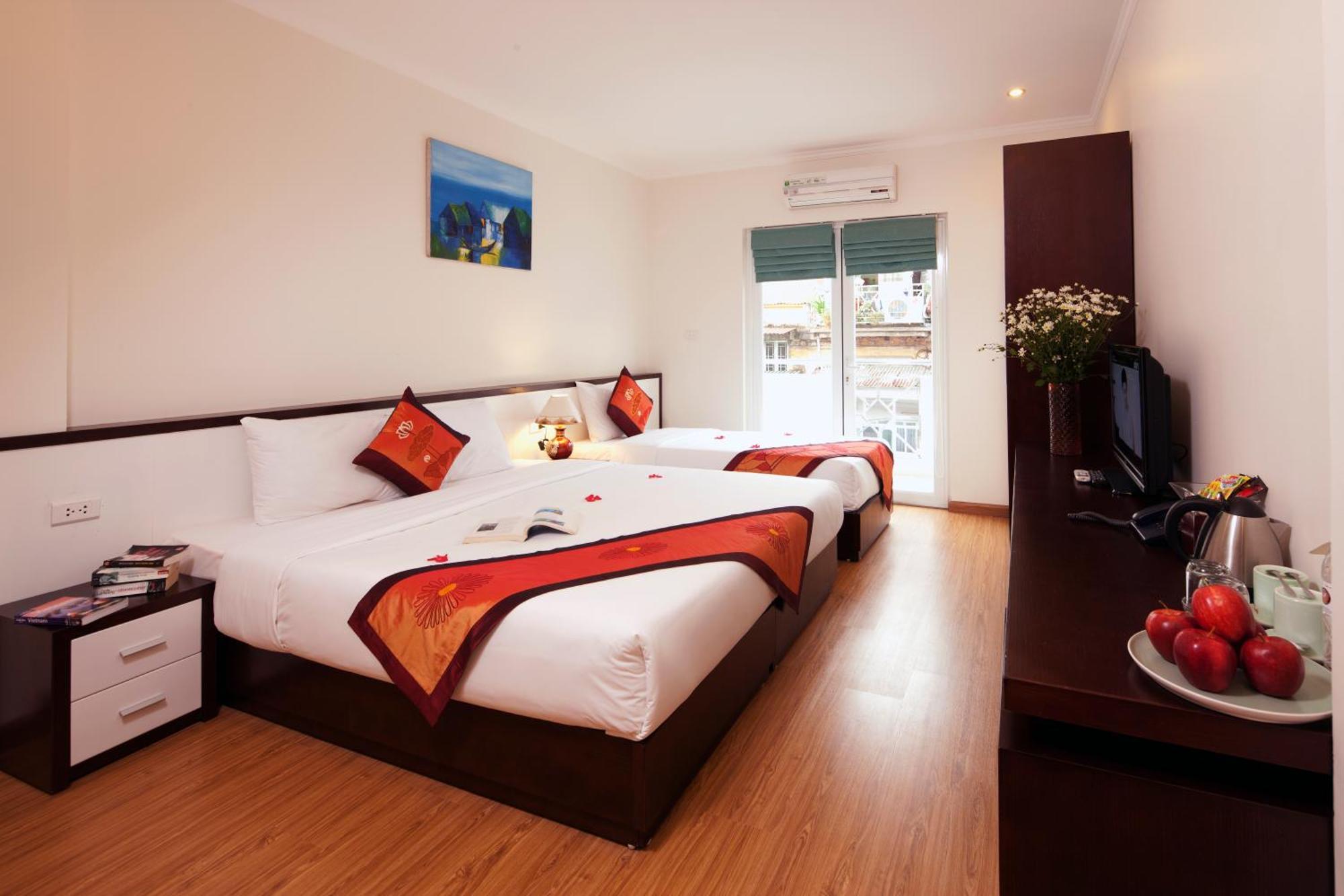 Rising Dragon Hotel Hanoi Bagian luar foto