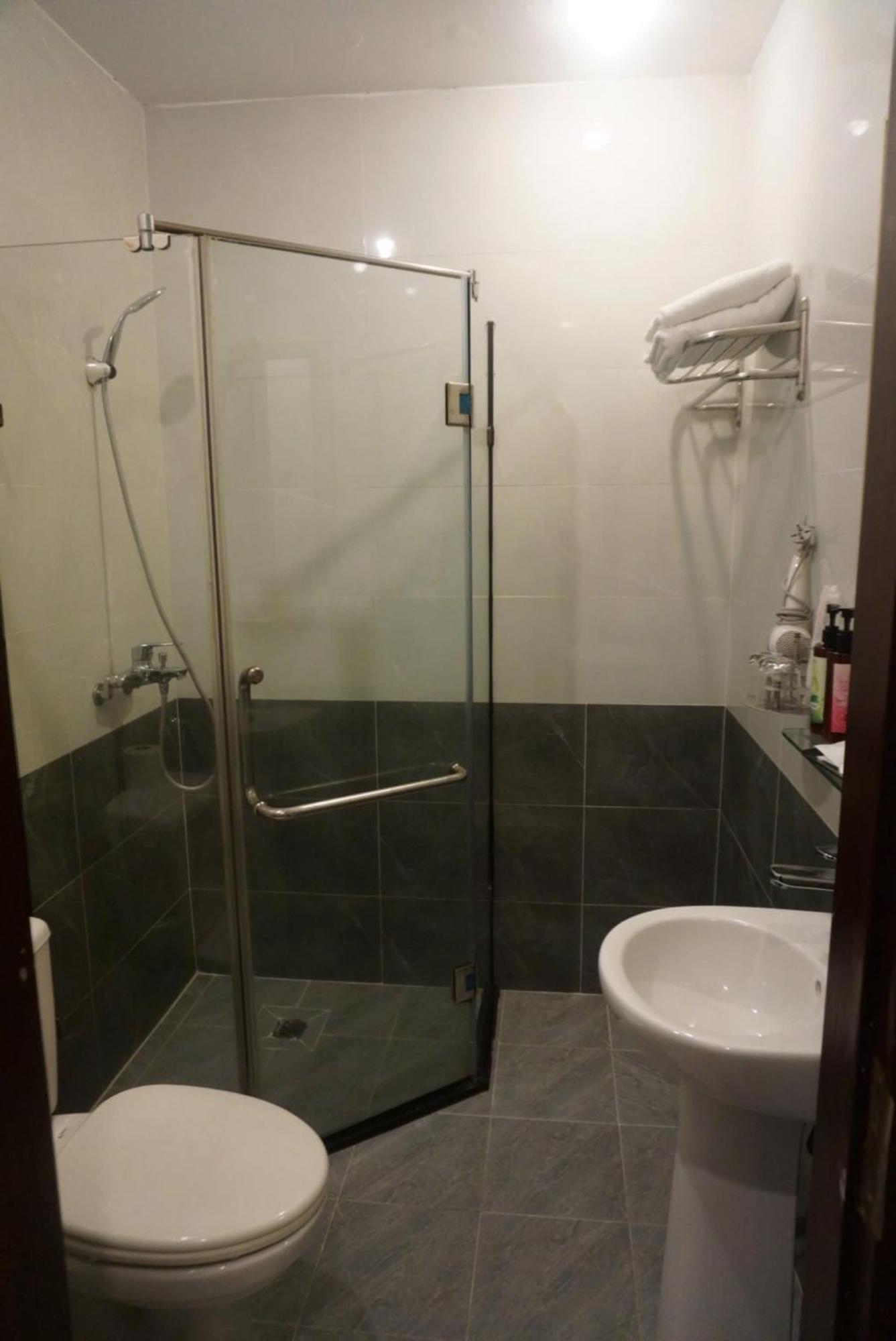 Rising Dragon Hotel Hanoi Bagian luar foto