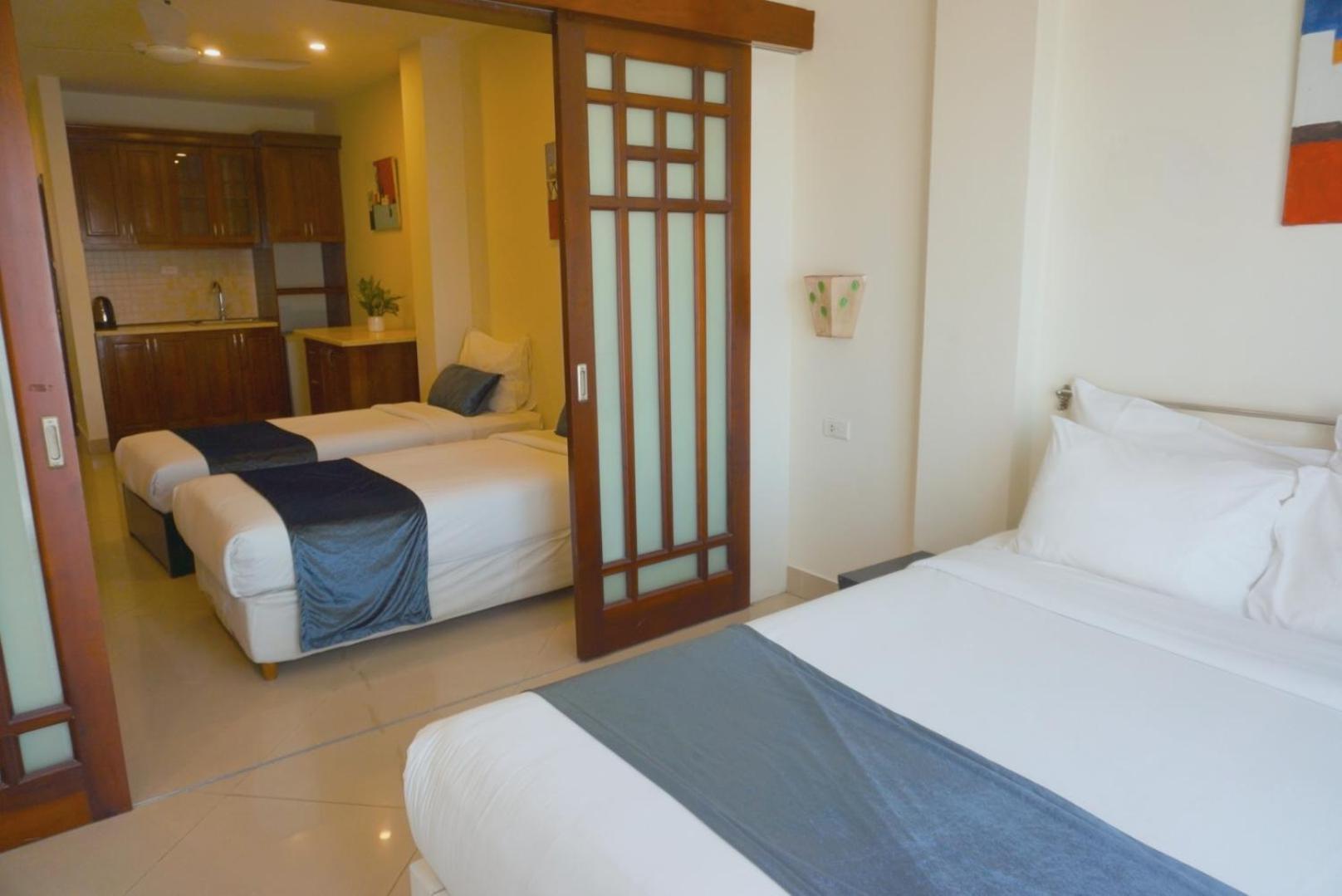 Rising Dragon Hotel Hanoi Bagian luar foto